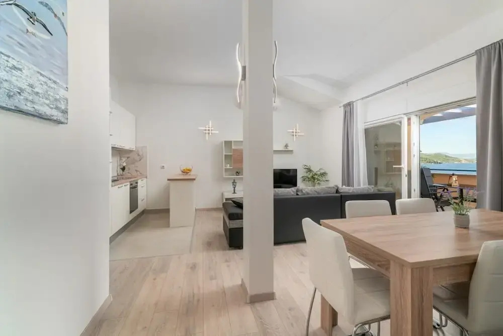 Apartments Lux 3