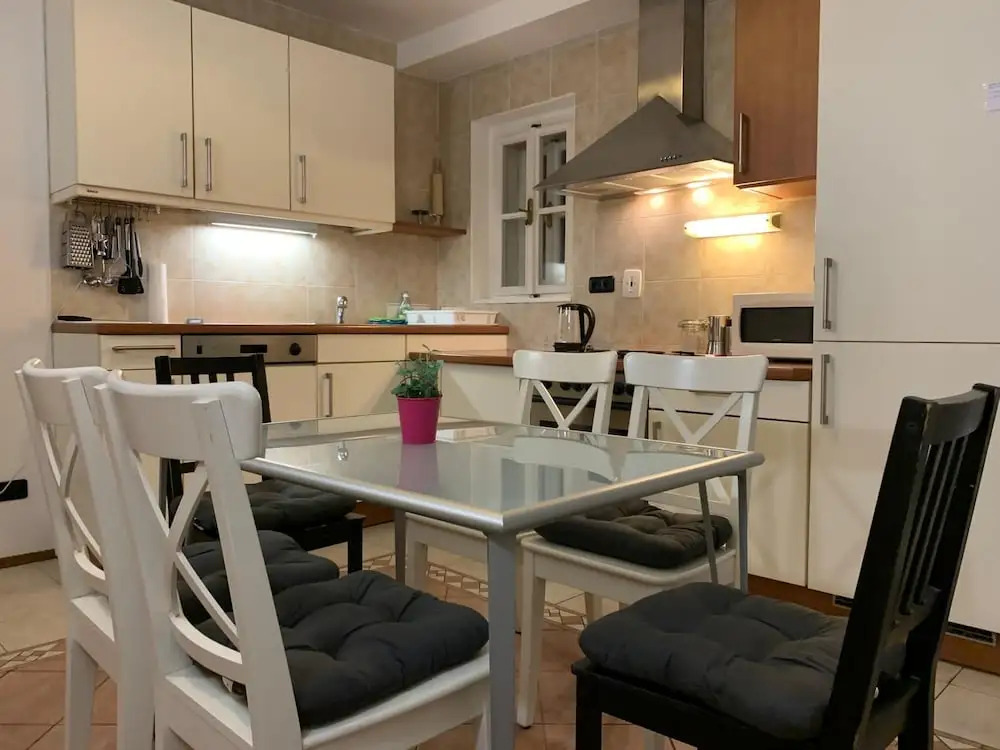Fantastic 5 Bedroom Duplex in the Old Town
