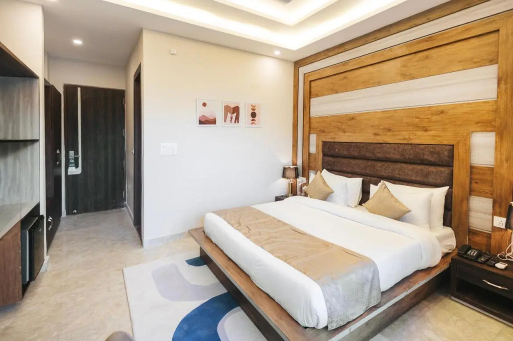 Stone Wood Hotel, Rishikesh