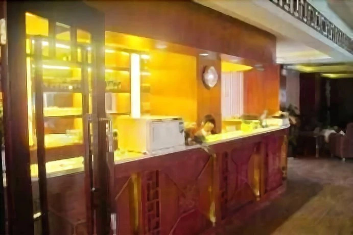 Luzhou Qianye Hotel