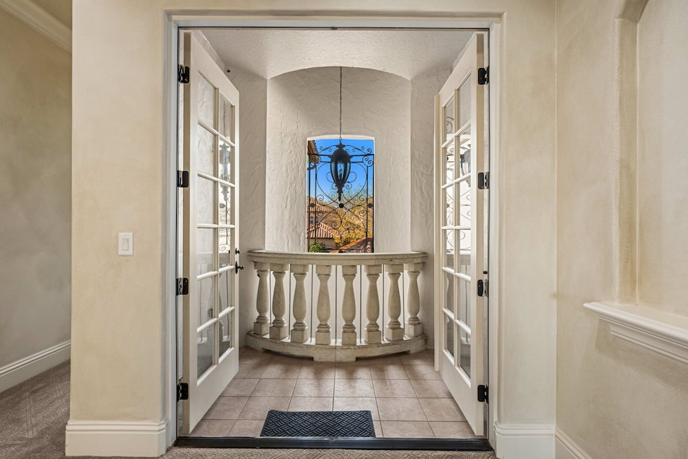 7811 Palmilla Court