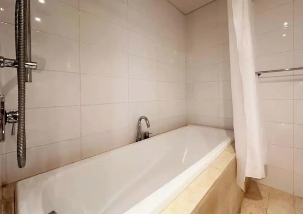 Bluesky Avalon Saigon Center Luxury