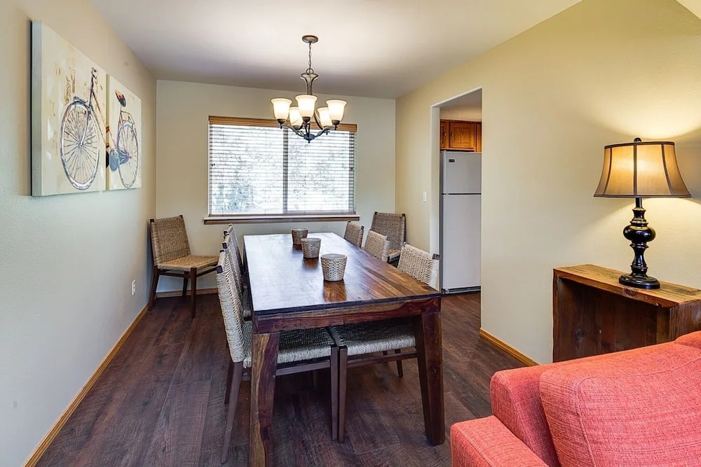 Lovely Bend W/ Private Patio & Firepit 3 Bedroom Home