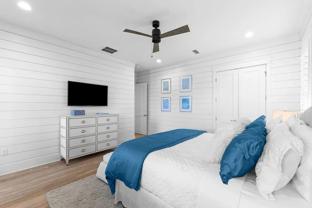 Watercolor Luxury On 30a! 63 Western Lake, Park District, Pool, 7 Bdrms, Slps 16+ 7 Bedroom Home by RedAwning