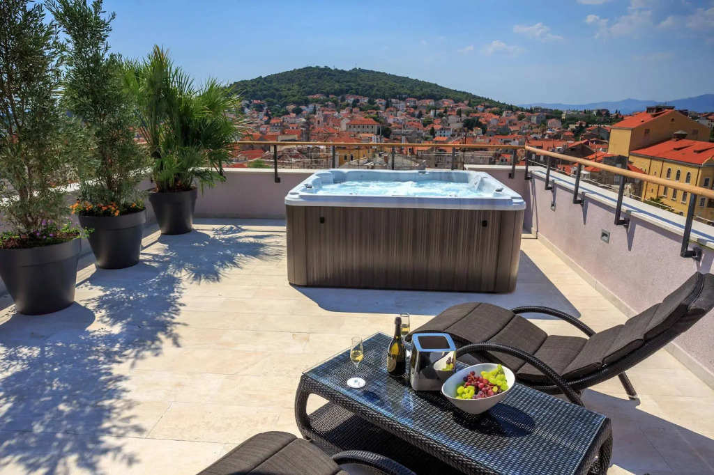 Cornaro Hotel