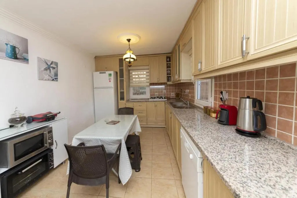 Splendid Villa Surrounded by Nature near Milas-Bodrum Airport