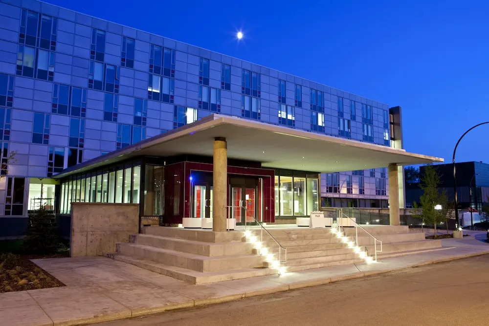 University of Calgary - Seasonal Residence