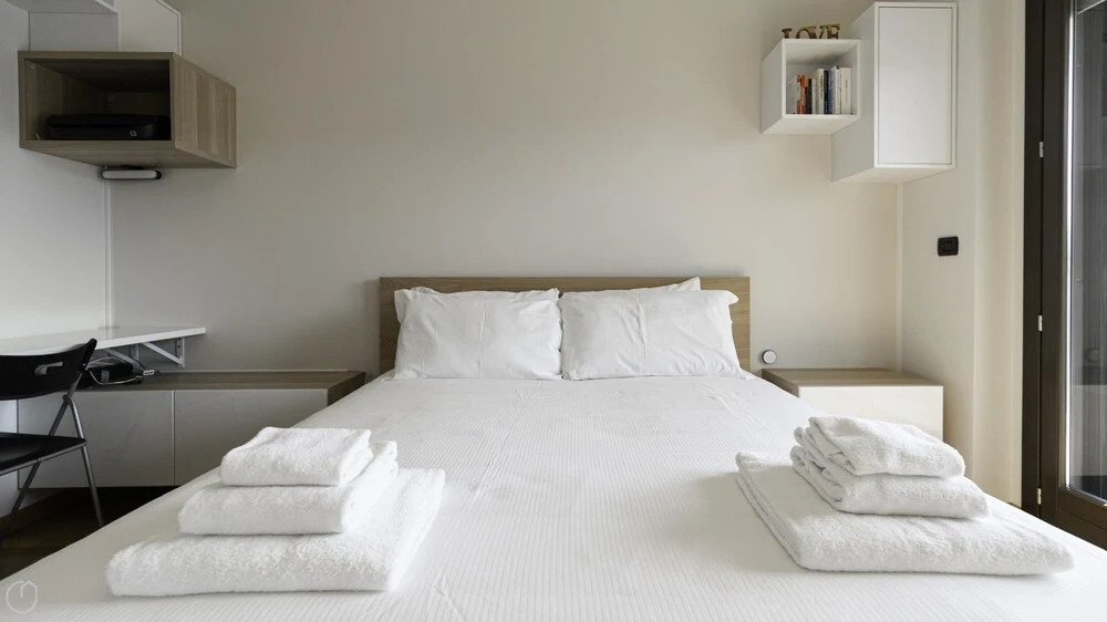 Tognazzi 6 in Milan With 1 Bedrooms and 1 Bathrooms