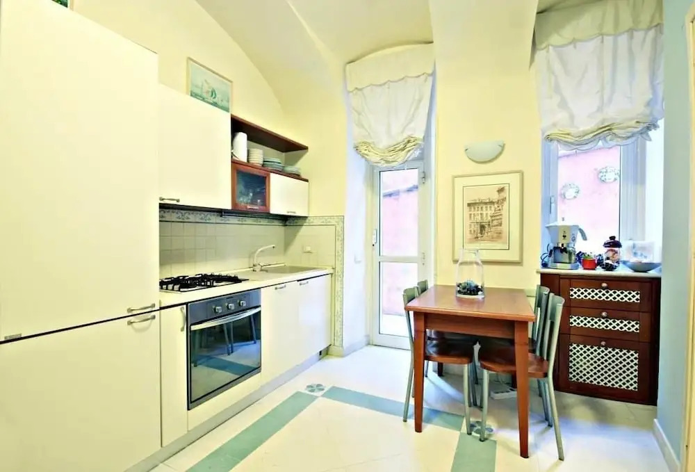 Bella Roma Guest House