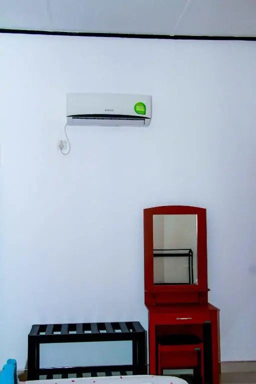 Thathsara Holiday Inn