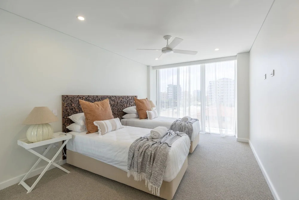 Astina Suites, Forster
