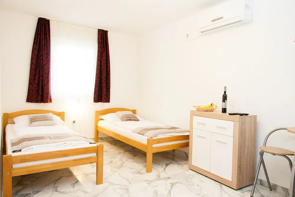 Rooms Garden Zagreb Airport