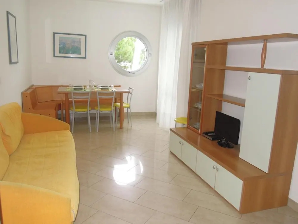 Bright Flat Near the Beach - Beahost