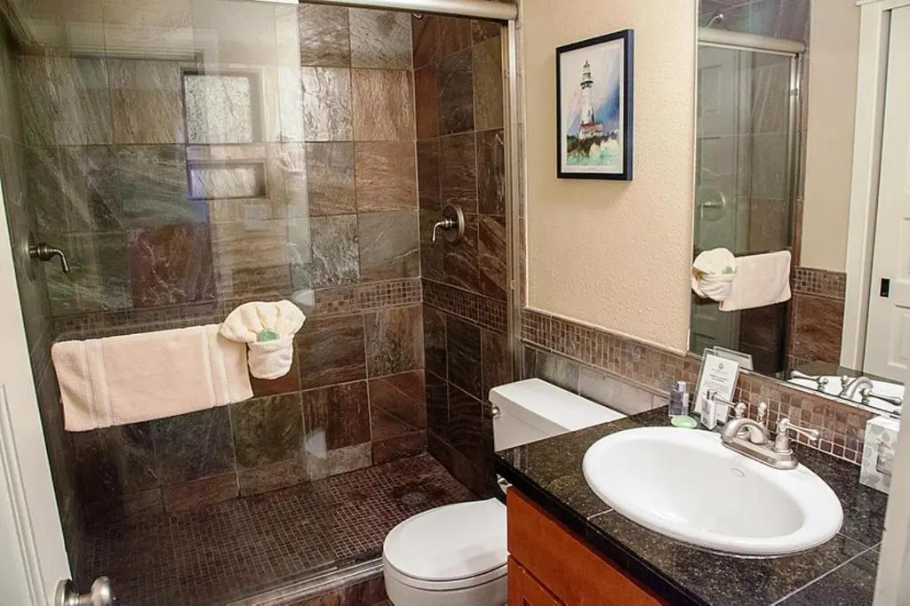 Inn at Spanish Head Resort Hotel