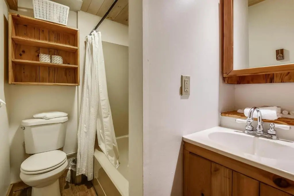 Northeast Passage Chalet