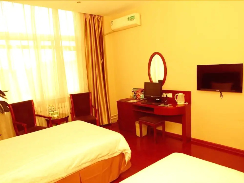 GreenTree Inn Jinan Pingyin Industrial Park Express Hotel