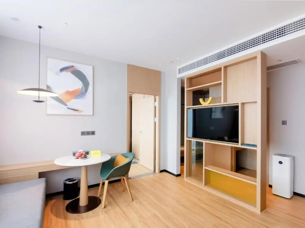 Holiday Inn Luzhou Longjian by IHG