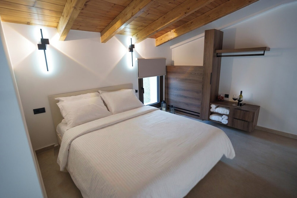 Malou and Charma Villas