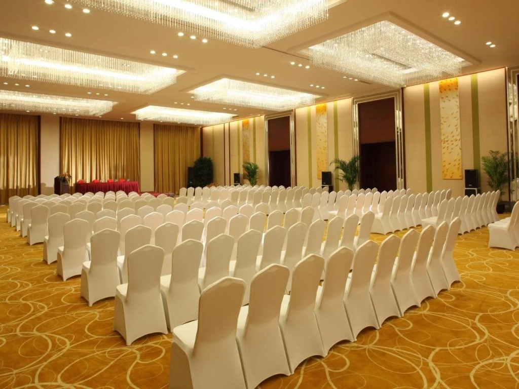 Cyts Greentree Eastern International Hotel