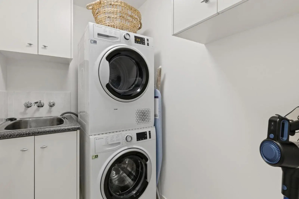 Stunning Costal 3 Bedroom Apartment In Cairns Cbd