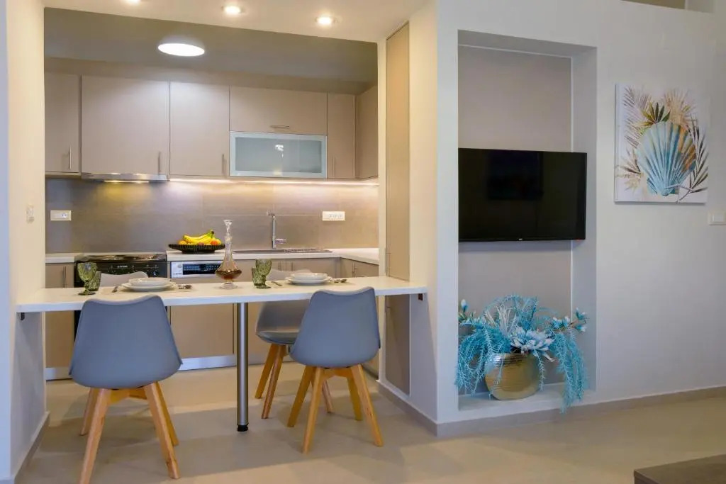 Oceanis House