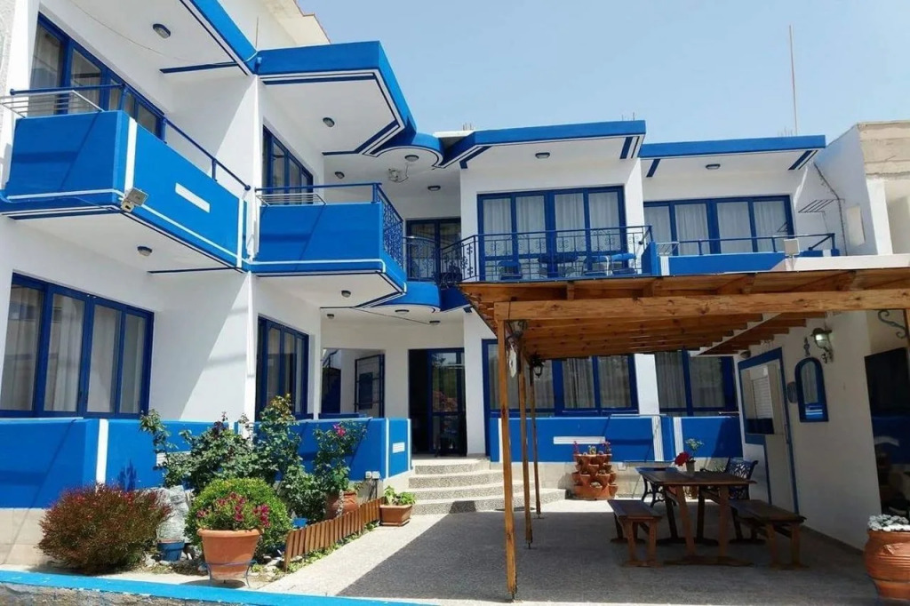 Anastasia Studios And Suites