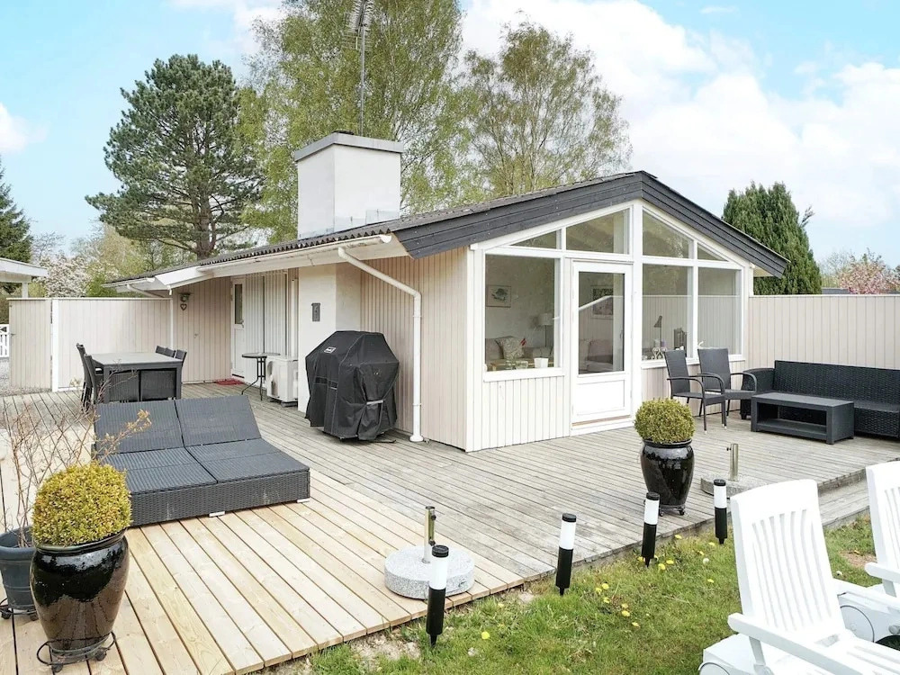 4 Star Holiday Home in Dronningmolle