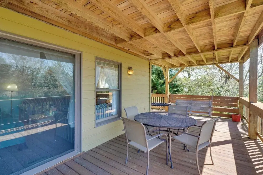 Spacious Kill Devil Hills Getaway w/ 3 Decks!