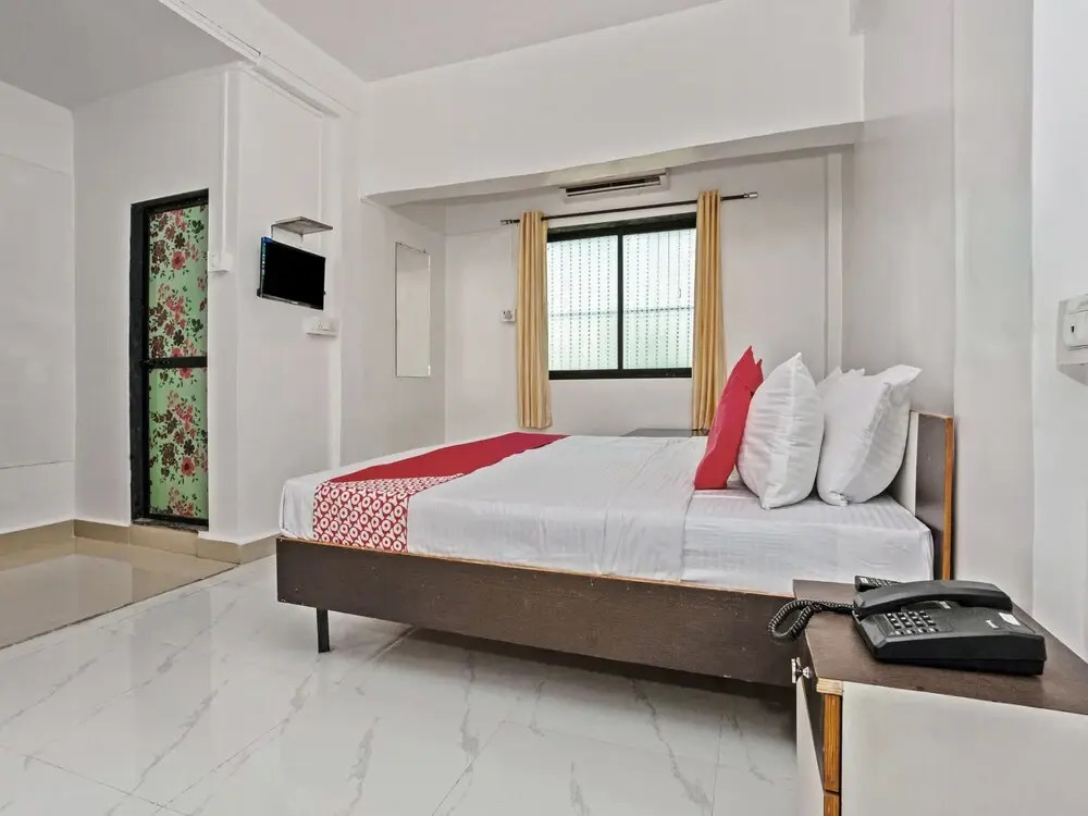 OYO 24435 Shubham Lodging And Boarding