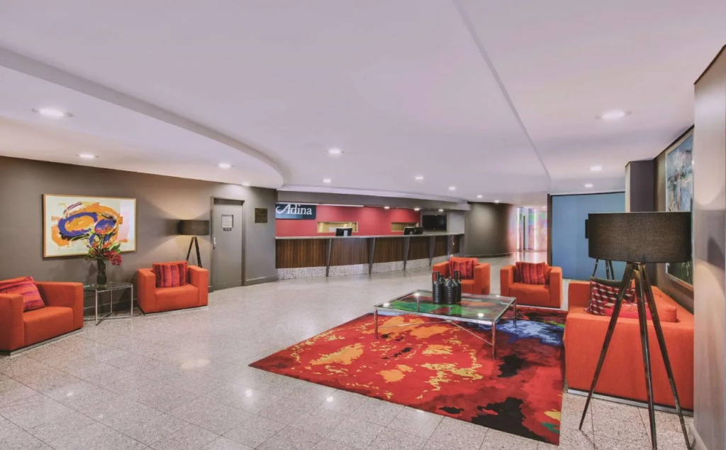 Adina Serviced Apartments Canberra James Court