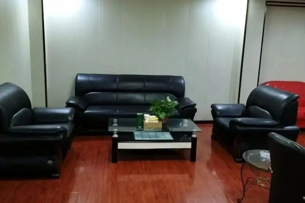 Jingbo Business Hotel