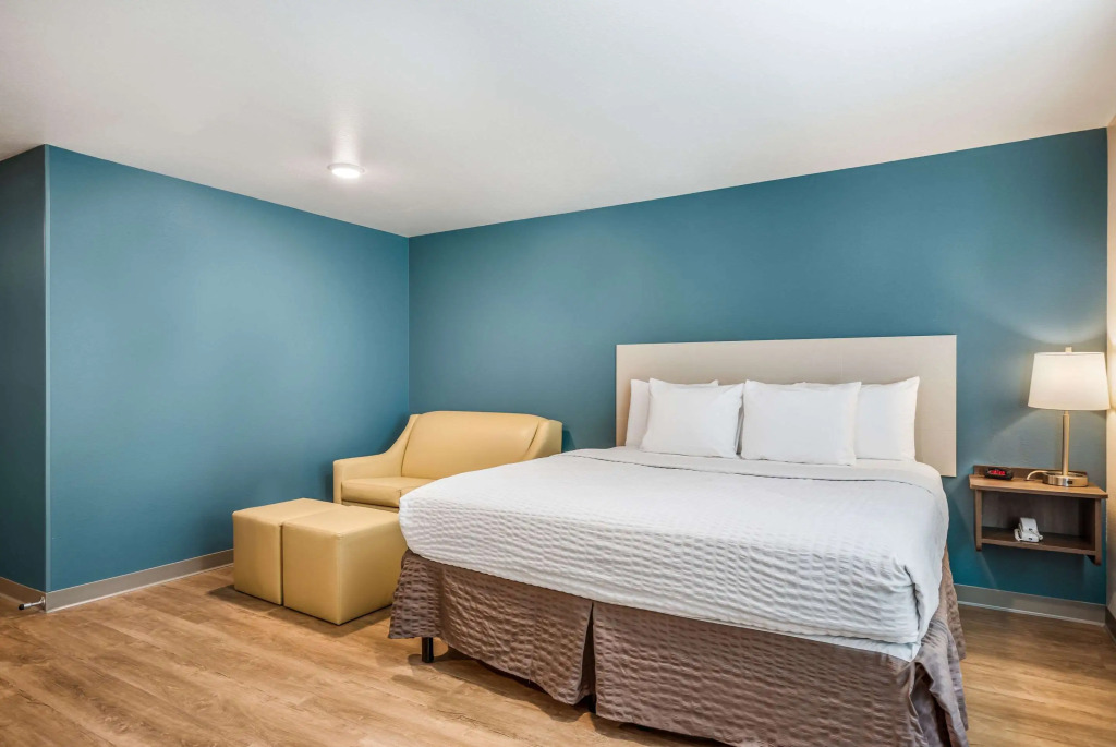 WoodSpring Suites Elgin - Chicago