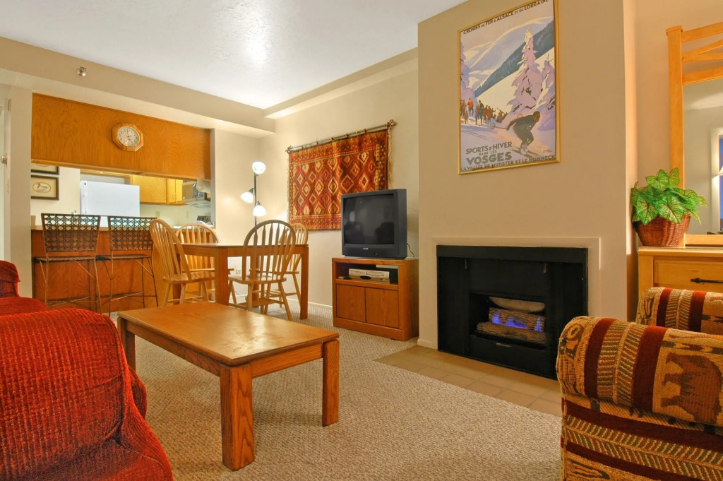 Prospector Accommodations by All Seasons Resort Lodging