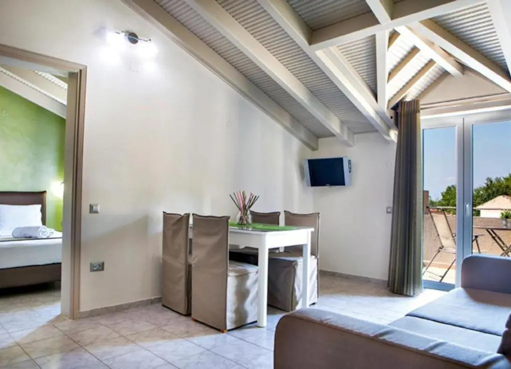 Notos Luxury Studios