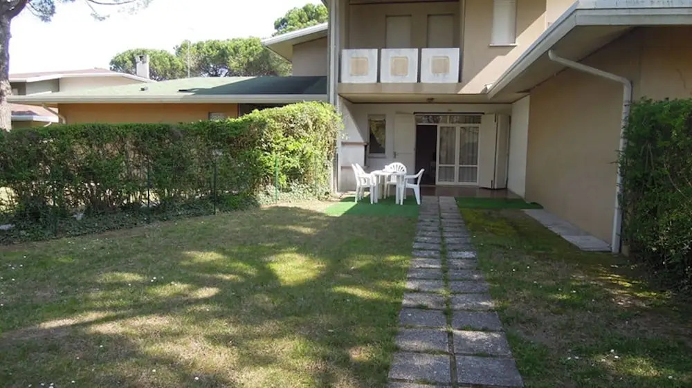 Three-room Apartment With Garden and Swimming Pool - By Beahost Rentals