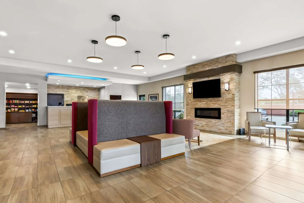Comfort Suites Columbia I-65