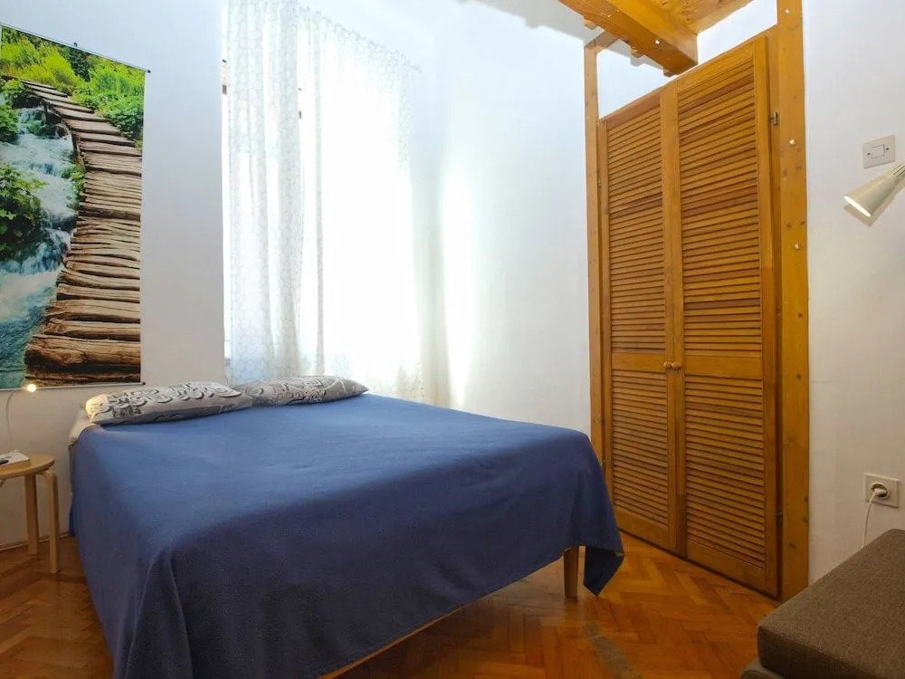 Apartment 1636
