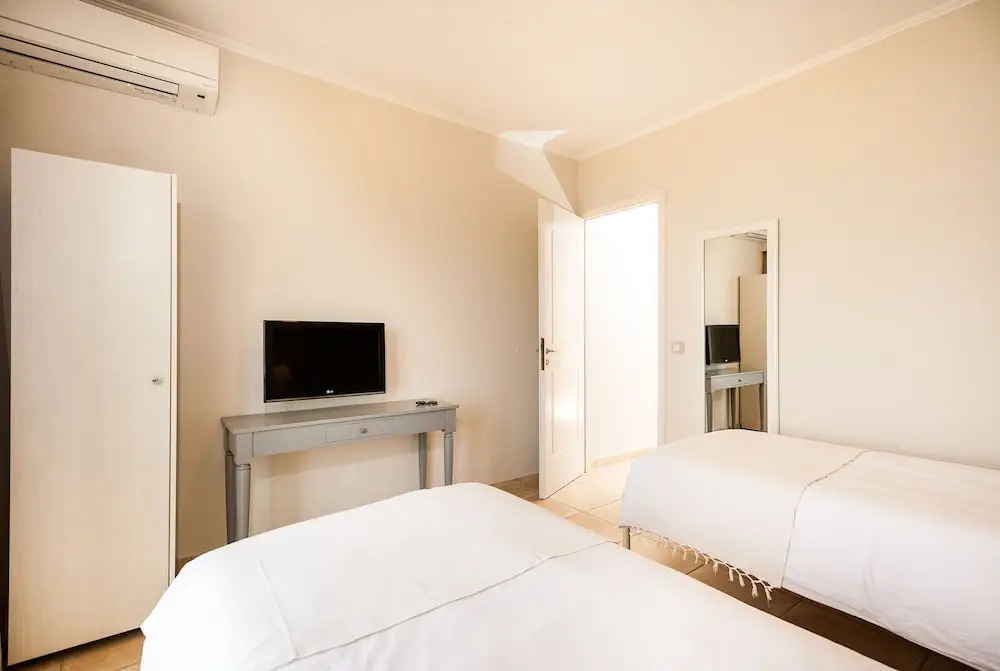 The Mini Beach Hotel
