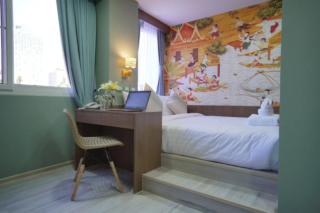 The Qube Fifty Hotel
