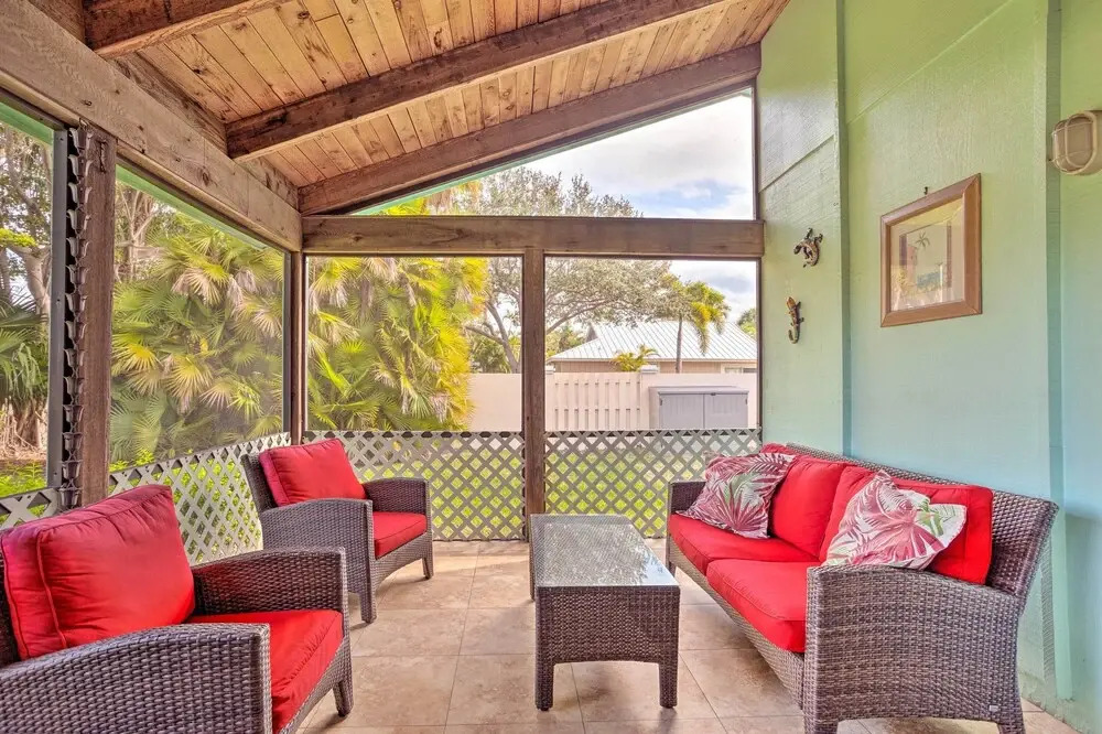 < 1 Mi to Jensen Beach: Home w/ Community Perks!