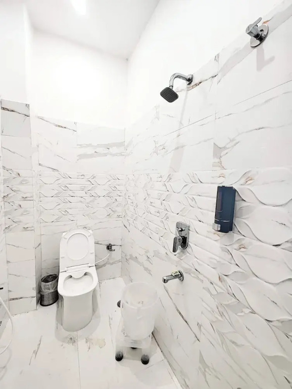 Hotel Ganges Place Varanasi with free AC