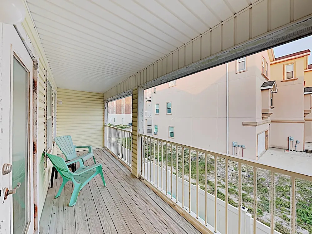 15102 Leeward Drive Condo Unit 603 3 Bedrooms 2.5 Bathrooms Condo