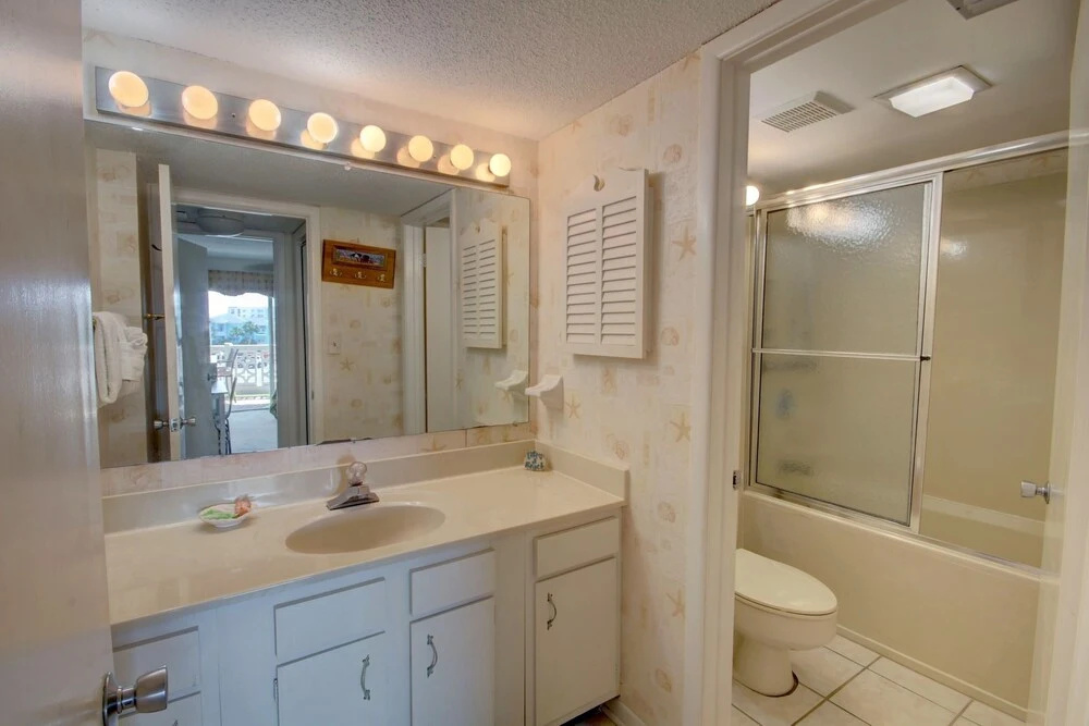 235 El Matador 1 Bedroom Condo by RedAwning