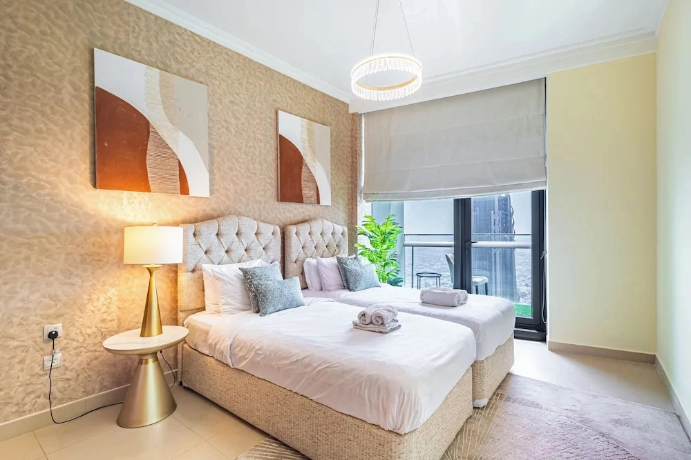 Burj Vista 2 Bedroom Apartment 5407