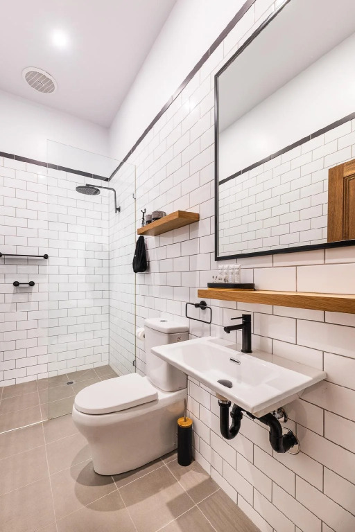 East Brunswick Hotel