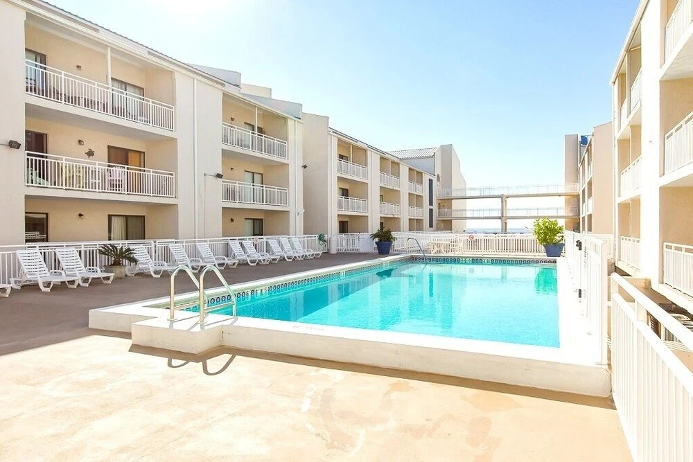 New Listing! Sugar Beach Oasis W/ 4 Pools & Tennis 2 Bedroom Condo