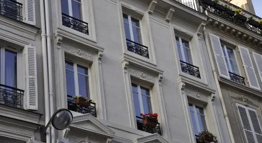 Appartement moulin rouge II