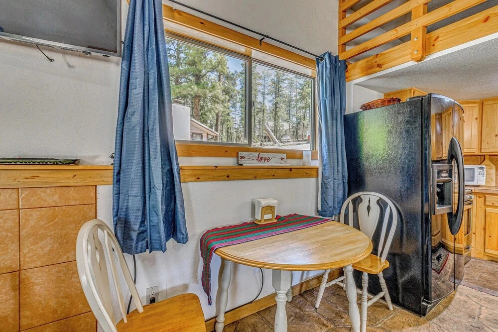 Great for Couples! Extended-stay Studio in Ruidoso
