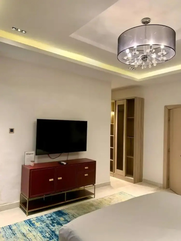 Sujimoto luxury