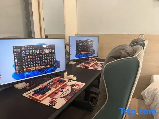 Wave E-sports HOTEL(Damuqiao Subway Station Branch)